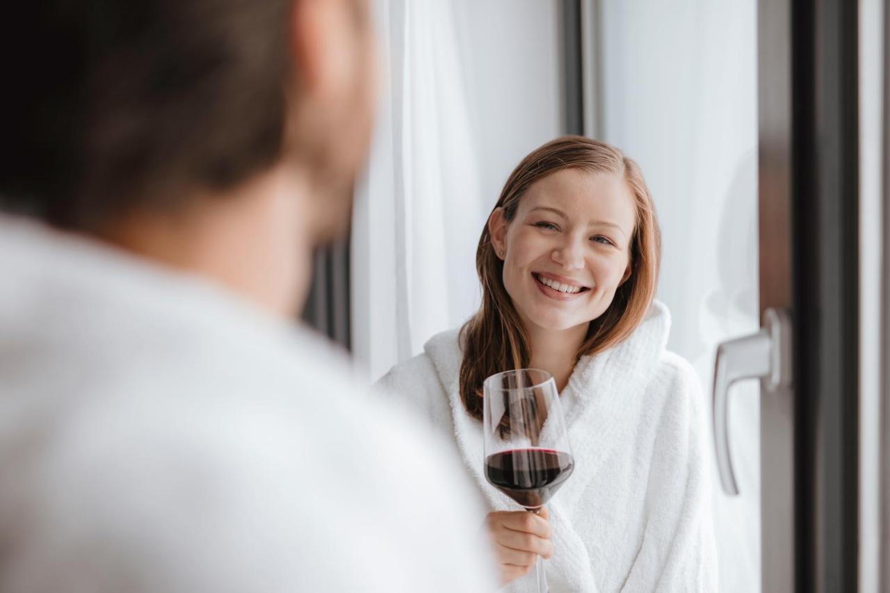 Suite con 1 Letto Matrimoniale e Divano-Letto